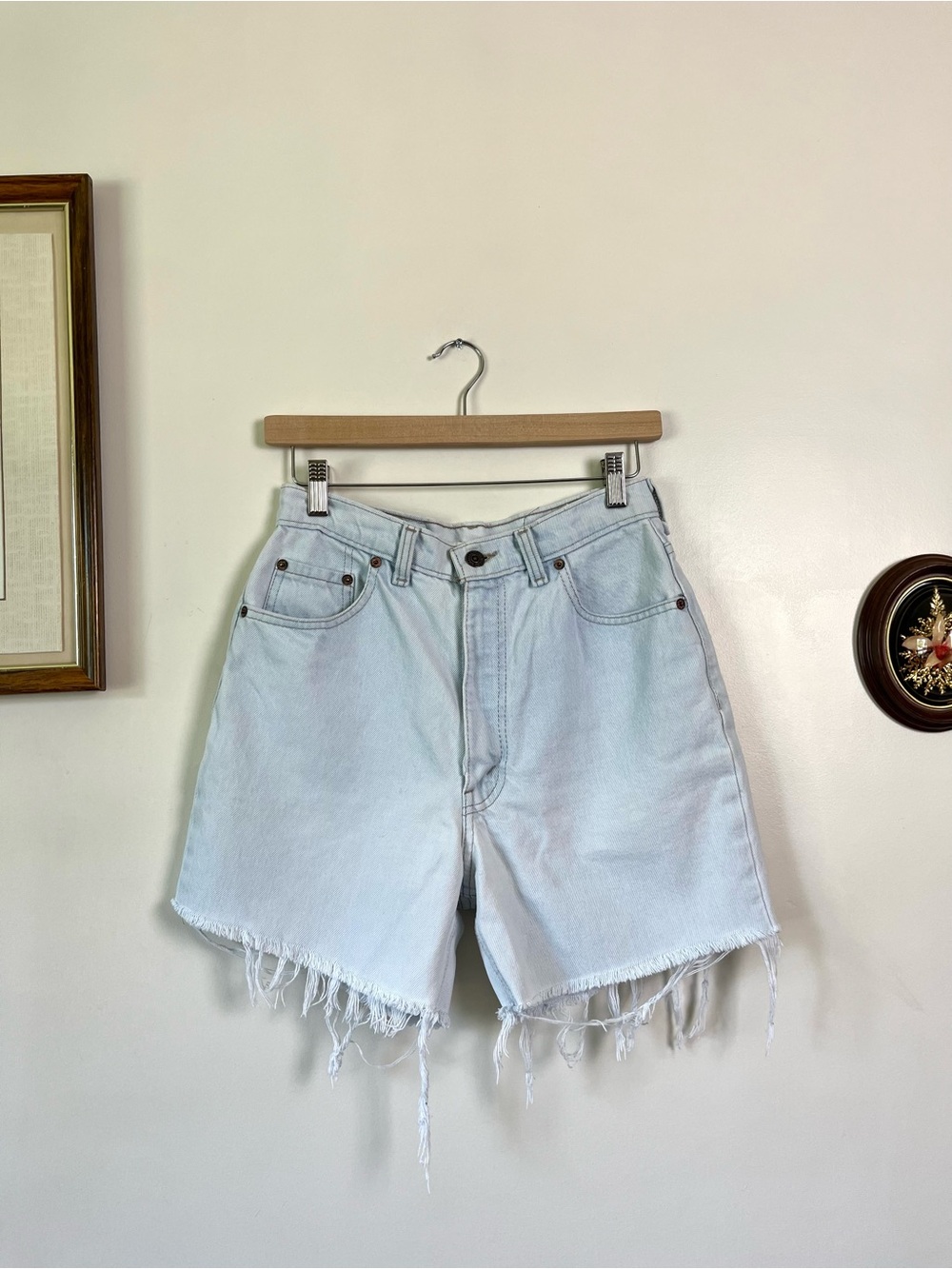 Levi’s 531 Lightwash High Rise 100% Cotton Cutoff Shorts